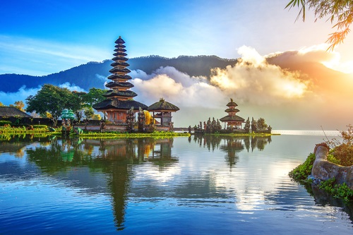 Het-meer-van-Bratan-Bezienswaardigheden-Bali